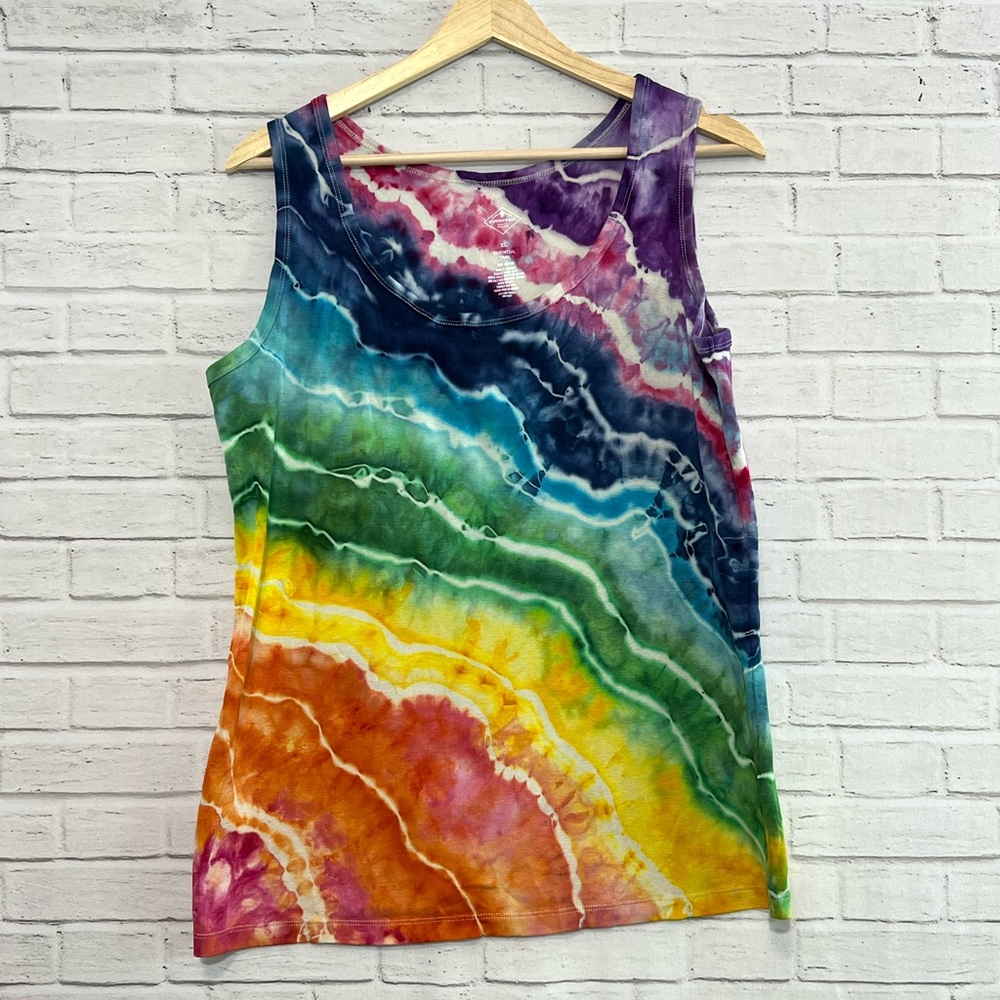 SOLD💜 Ooak Rainbow Geode Ice Dye Tank, Handmade, Tie Dye XL